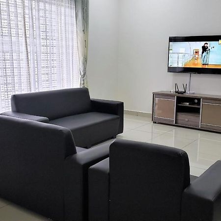 Sr Home-Stay @ Klia Kuala Lumpur Extérieur photo